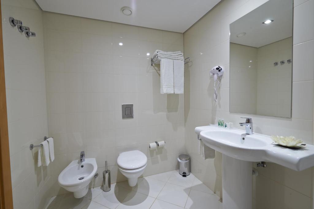 Hotel Azinheira By Ridan Hotels Fatima Phòng bức ảnh