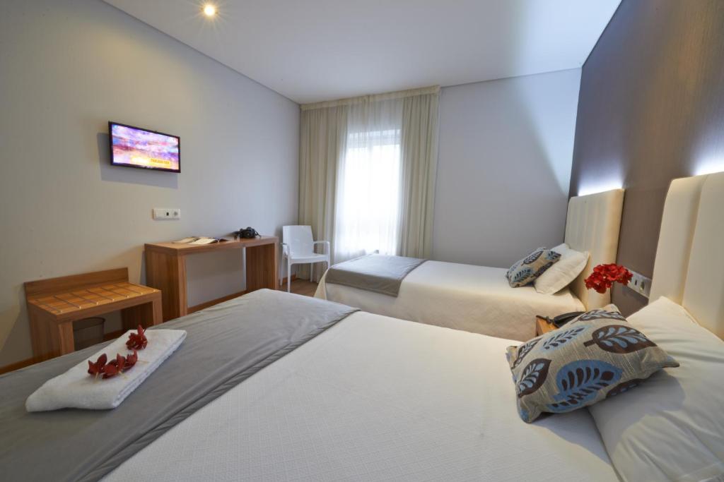 Hotel Azinheira By Ridan Hotels Fatima Phòng bức ảnh